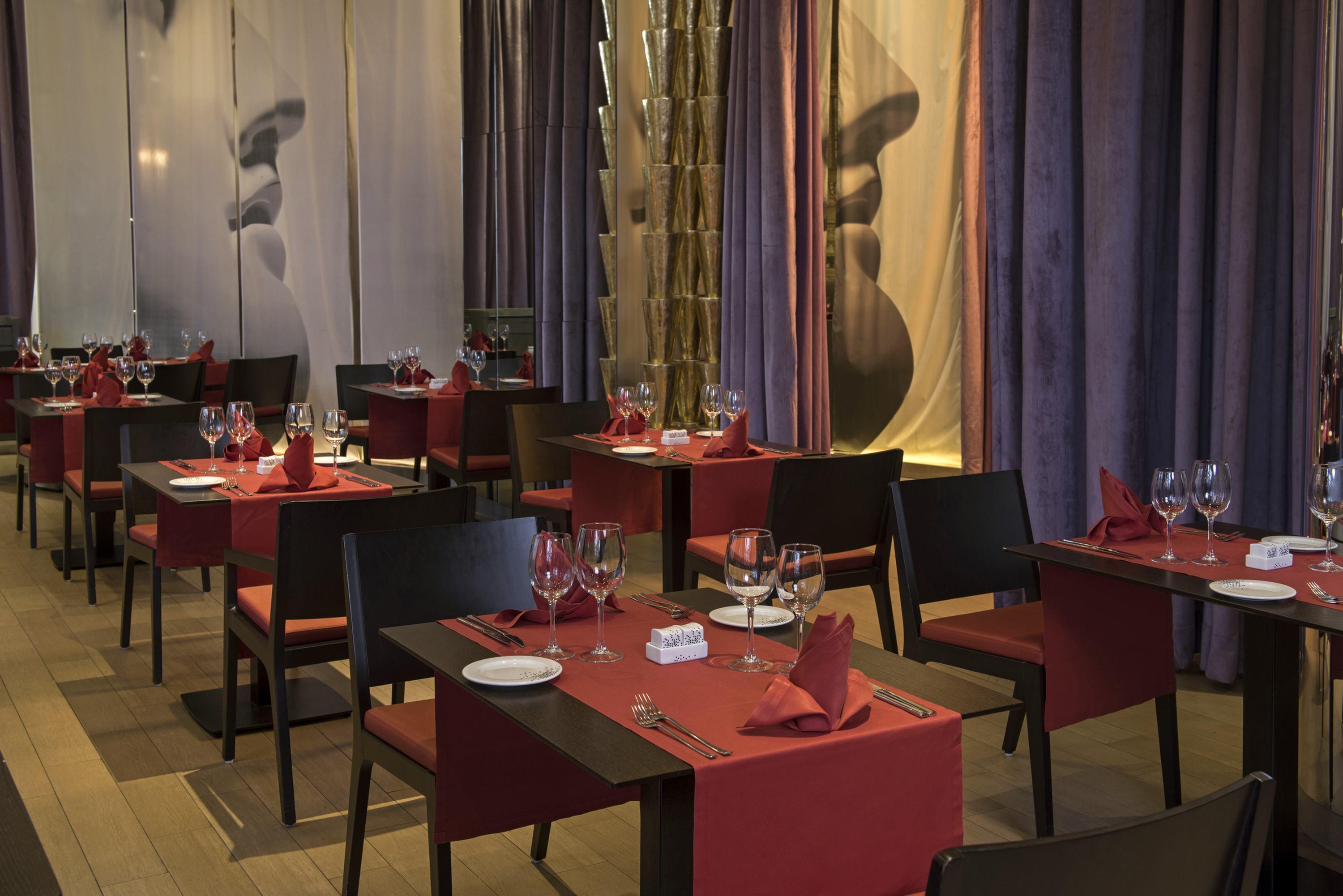Platinum Yucatan Princess Adults Only Playa del Carmen Exterior foto Restaurant