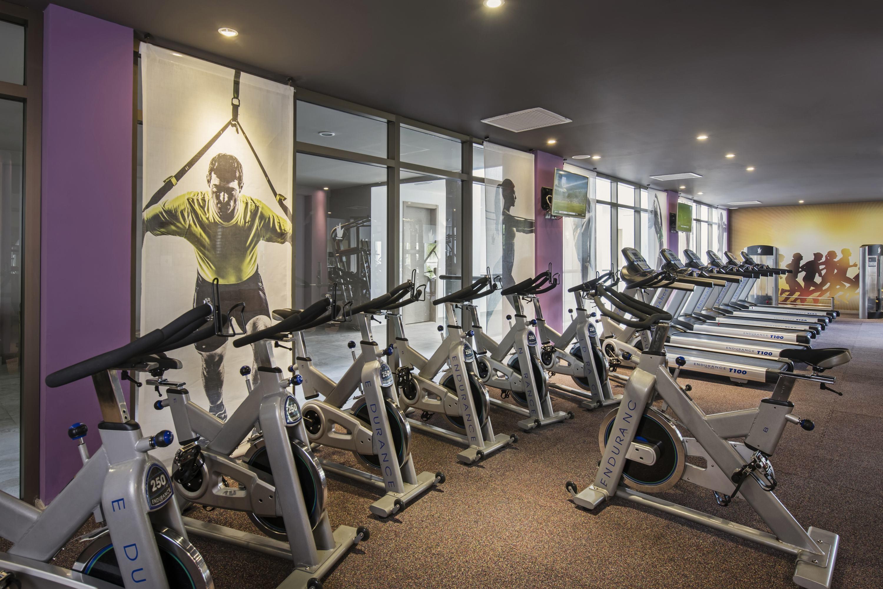 Platinum Yucatan Princess Adults Only Playa del Carmen Exterior foto The gym at the Any Any Hotel